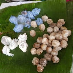 ขนมไทยคุณยายคุณย่า ตลาดอมยิ้ม