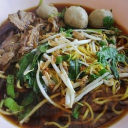 ก๋วยเตี๋ยวเนื้อรสเยี่ยม สันทราย ต้นซาง