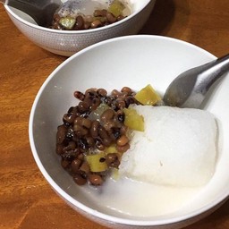 ถั่ว มัน วุ้น แมงลัก ขนมปัง