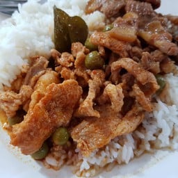 ข้าวแกงใต้ครัวนคร