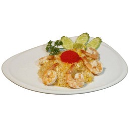 ข้าวผัดกุ้งเศรษฐี (ข้าวผัดกุ้งหอมกรุ่น โรยไข่กุ้ง)