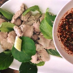 หมูลวกจิ้ม