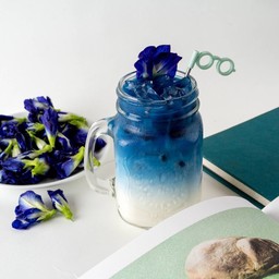 Butterfly pea milk