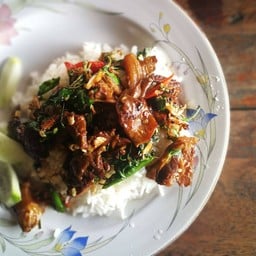 ก๋วยเตี๋ยวเนื้อนายทองพูน