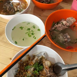 ล้านเส้น เตี๋ยวปากหม้อต้มยำ