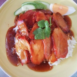 ข้าวหมูแดงร้อนๆๆ​พร้อมเสริฟแล้วค่ะ