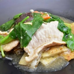 ราดหน้าหมูนุ่ม(ที่เล็ก)