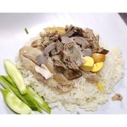 ข้าวมันไก่ต้ม+เครื่องใน