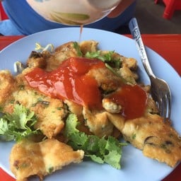 หอยทอด กะทะร้อน
