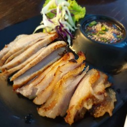 คอมหมูย่างกับน้ำจิ้มสูตรเด็ด
