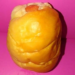 ขนมปัง ไส้กรอก+เบคอน (10 ชิ้น)