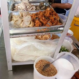 เครื่องเคียง ก๊วยเตี๊ยวเจ้เค้า 😙😙