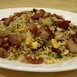 ข้าวผัดอากง