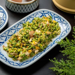 ดอกขจรผัดไข่
