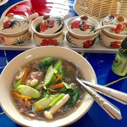 ข้าวขาหมูจักรพรรดิ์
