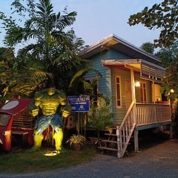 ภาพจาก https://www.facebook.com/%E0%B8%AA%E0%B8%B8%E0%B8%9E%E0%B8%A3%E0%B8%A3%E0