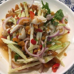 ยำไข่ปูและเนื้อปู