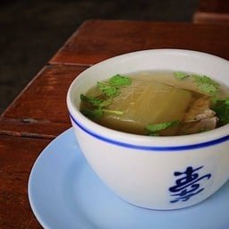เป็ดตุ๋นมะนาวดอง