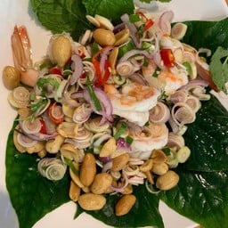 ยำตะไคร้กุ้งสด