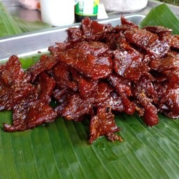 ข้าวเหนียวไก่ หมูทอด