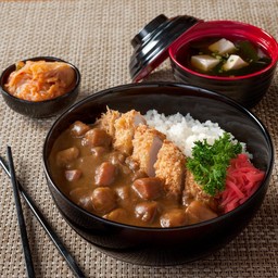 ข้าวหน้าแกงกะหรี่หมูทอด+ซุป