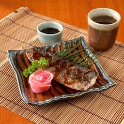 ปลาซาบะย่างซีอิ๊ว