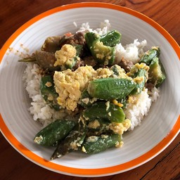 ข้าวแกงลุงติ๊ก
