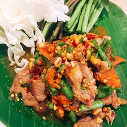 ตำคอหมูย่าง