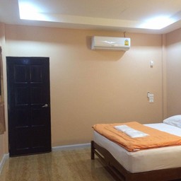 ภาพจาก : https://www.facebook.com/%E0%B8%97%E0%B8%AD%E0%B8%9D%E0%B8%B1%E0%B8%99%