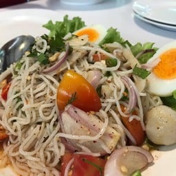 ก๋วยเตี๋ยวลูกชิ้นป. ปลา