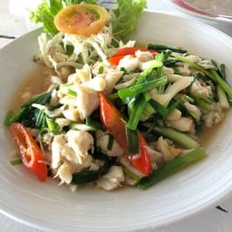 เนื้อปูผัดพริกกระเหรี่ยง
