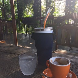 ร้อน 35฿ ปั่น 55฿ ได้อยู่ๆ วิวดีค่ะ