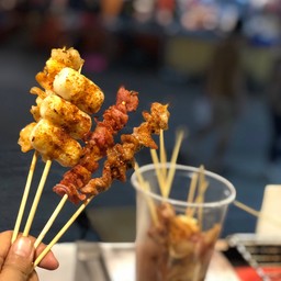 หม่าล่าหัวร้อน by reddy food truck