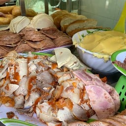 หมูแดง ก็มี