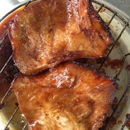 คอหมูย่าง ขนาด 1 กิโลกรัม