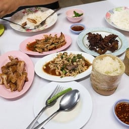 ลาบสมพิศ สาขา 3 ประโดก