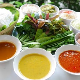 ขนมจีนเส้นสดพร้อมน้ำยา3อย่าง ชุดใหญ่