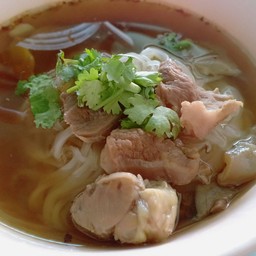 ก๋วยเตี๋ยวท่าเรือ 2โรงเจท่าม่วง