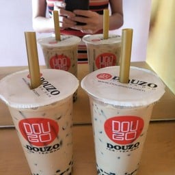 Douzo ซีคอนสแควร์