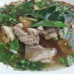 ต้มแซบกระดูกอ่อน(ใบพายหมู)