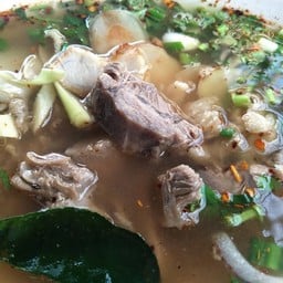 ต้มแซบเนื้อเปื่อย