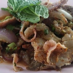 น้ำตกเนื้อ