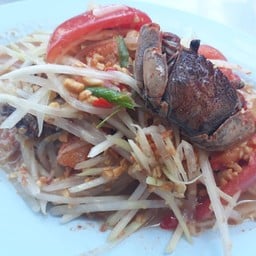 ส้มตำไทยใส่ปู