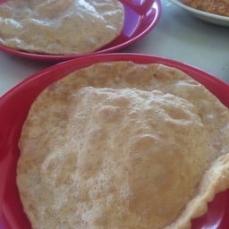 ปูรีทอดร้อนๆแผ่นละ 10฿