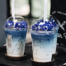 นมสดอัญชัน