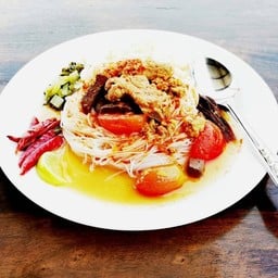 ขนมจีนน้ำเงี้ยว