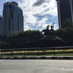 Arjuna Wijaya Statue