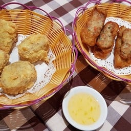 & ปาท่องโก๋ทอดยัดไส้