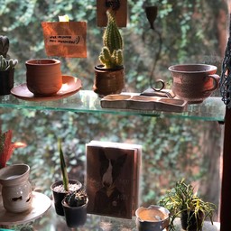 งานคราฟท์มีขายอยู่ในร้านกาแฟ 