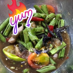 ตัวถั่วแซ่บ ปูปลาร้า